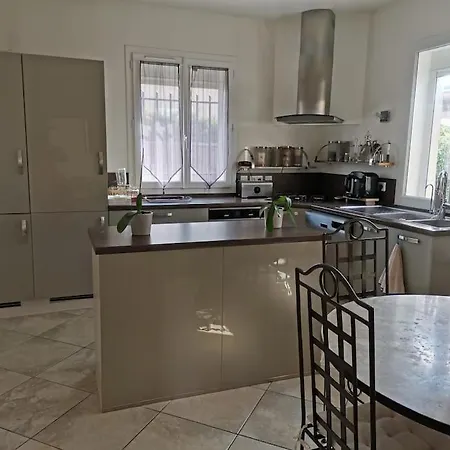 Holiday home D'hotes Dans - Les Maures - D'artiste 